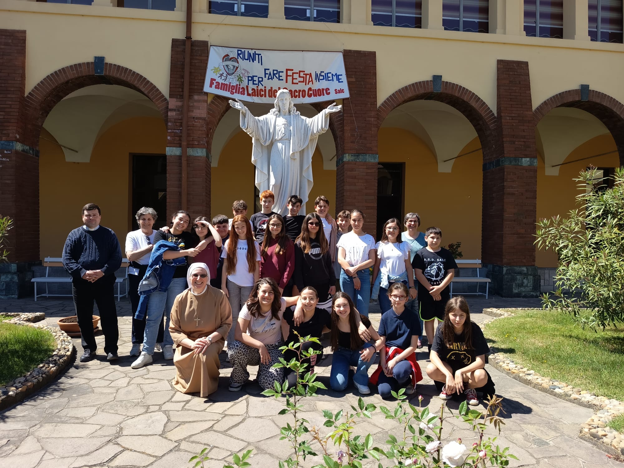 Piccole Figlie del Sacro Cuore di Ges&ugrave;